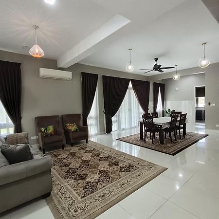 Pinevalley Homestay Putrajaya Presint 12 Экстерьер фото